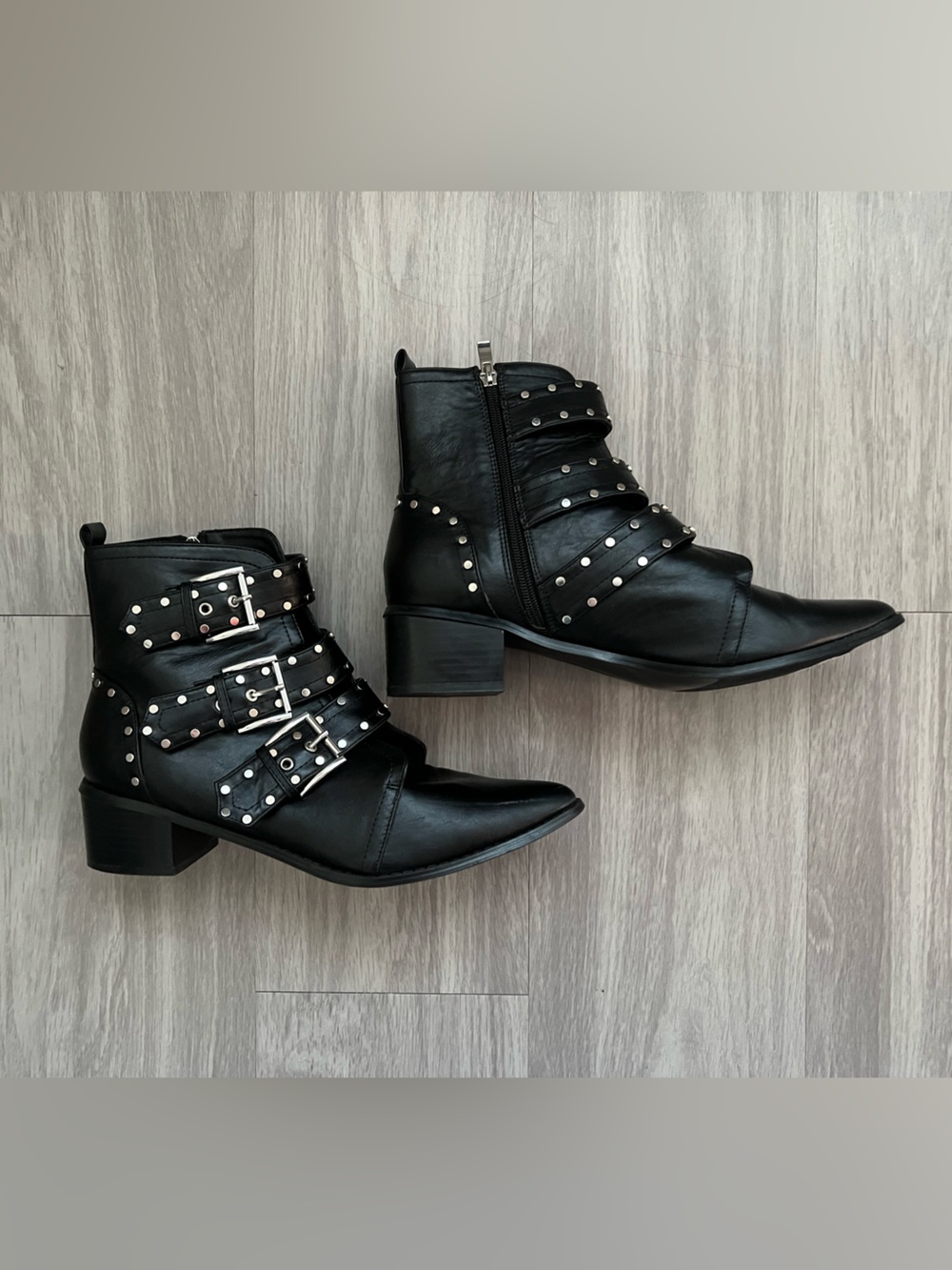City Chic Zeta Studded Buckle Moto Western Ankle Boots Black Pointed Toe EU 42